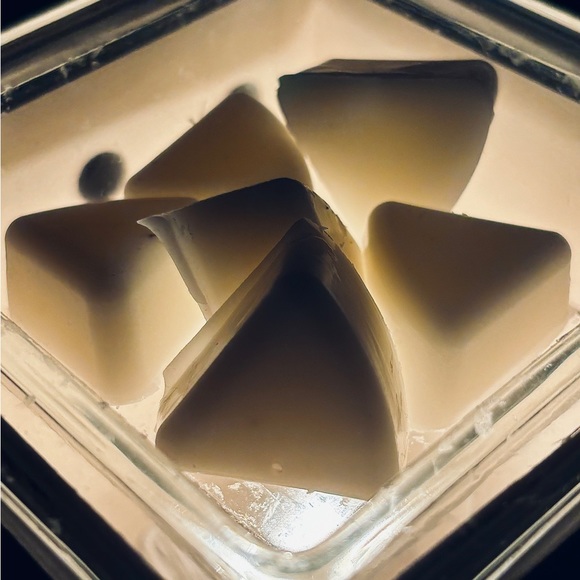 Bath and Body Works wax melts Spiced Gingerbread - Picture 4 of 5
